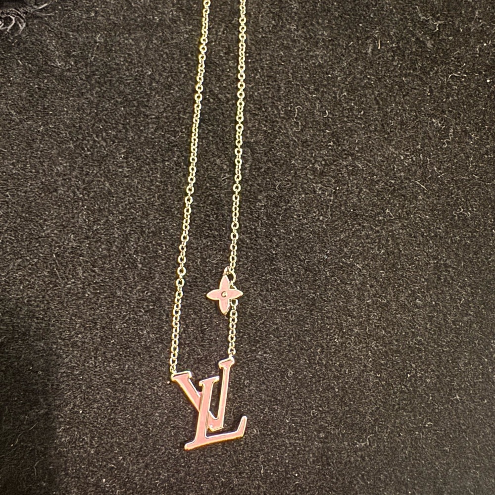 Louis Vuitton Silver Necklace with Pink Charm - Picture 3 of 8